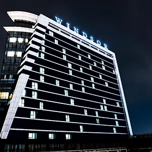 Windsor & Convention Center Otel