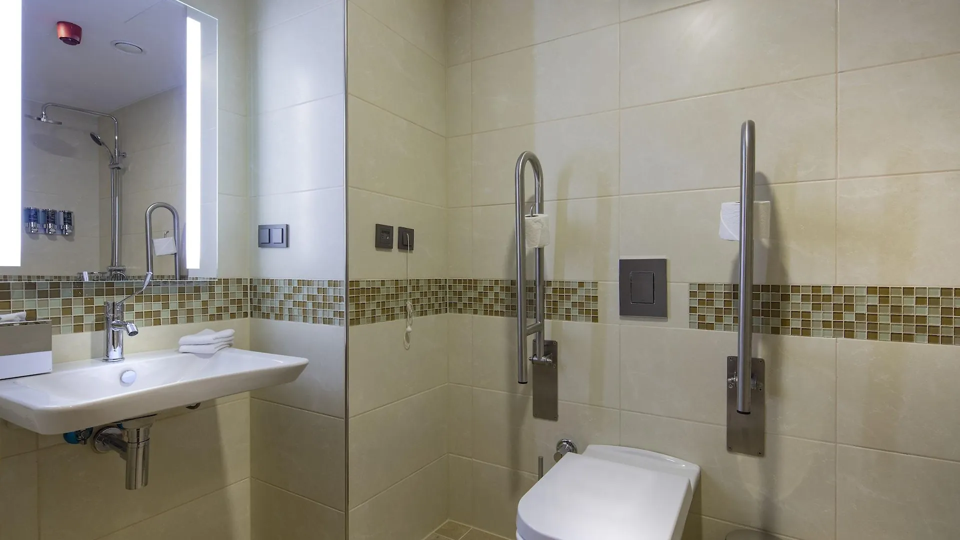Hampton By Hilton Istanbul Atakoy Hotel